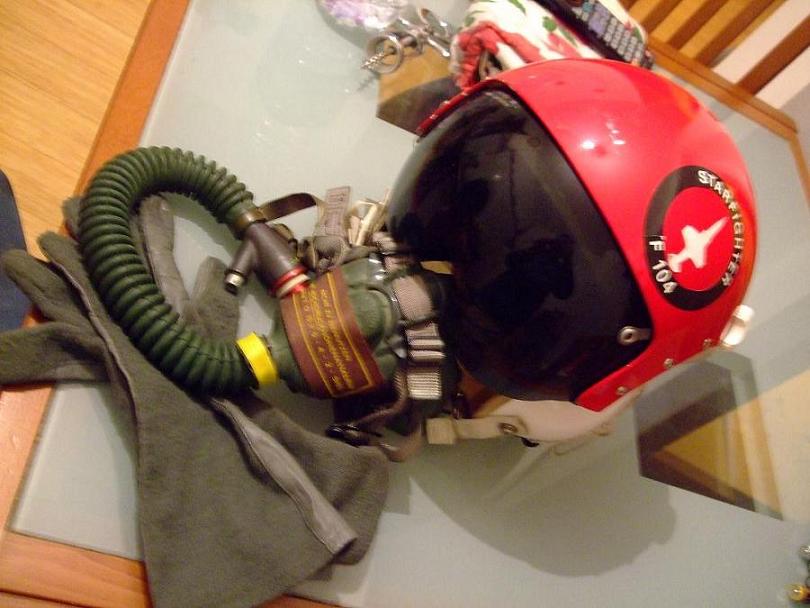 20114123153_starfighter%20...casco.JPG